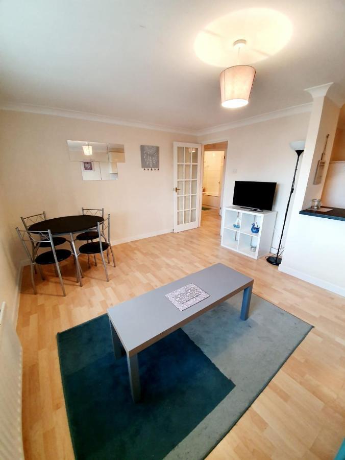 Chelmsford Town Centre Apartments With Car Parking Экстерьер фото