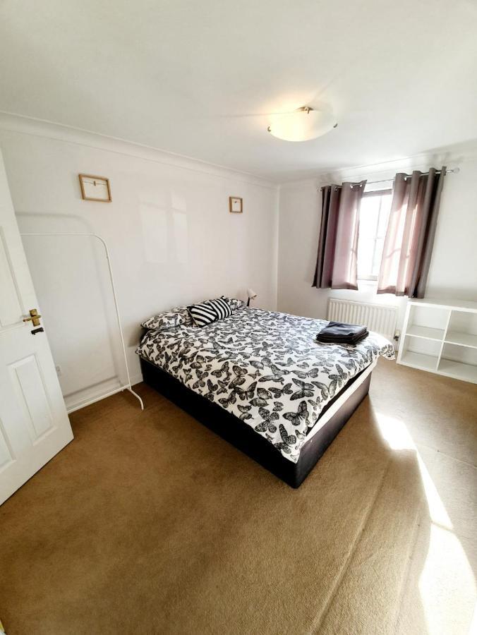 Chelmsford Town Centre Apartments With Car Parking Экстерьер фото